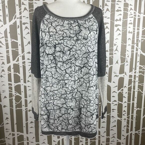 Cha Cha Vente Mixed Media Split Hem Top 1X - Picture 1 of 12